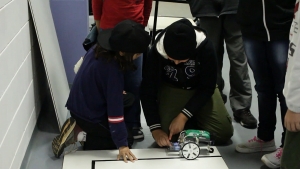 Curso do ICMC prepara alunos para a Olimpíada Brasileira de Robótica