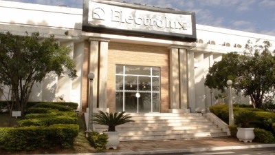 Parceria entre CeMEAI e Electrolux auxilia na produção de eletrodomésticos