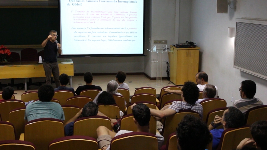Professor do CLE apresenta última palestra da Terceira Margem em 2017