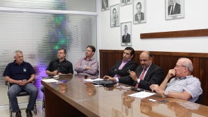 Pesquisa sobre zumbido de ouvido avança com apoio de empresa americana