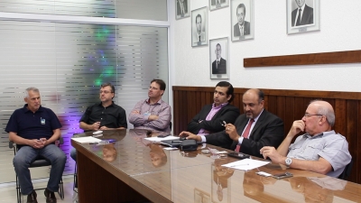 Pesquisa sobre zumbido de ouvido avança com apoio de empresa americana