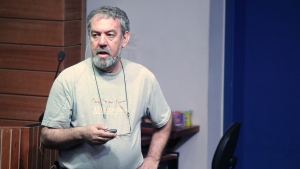 Professor português fala de mineração de dados em palestra